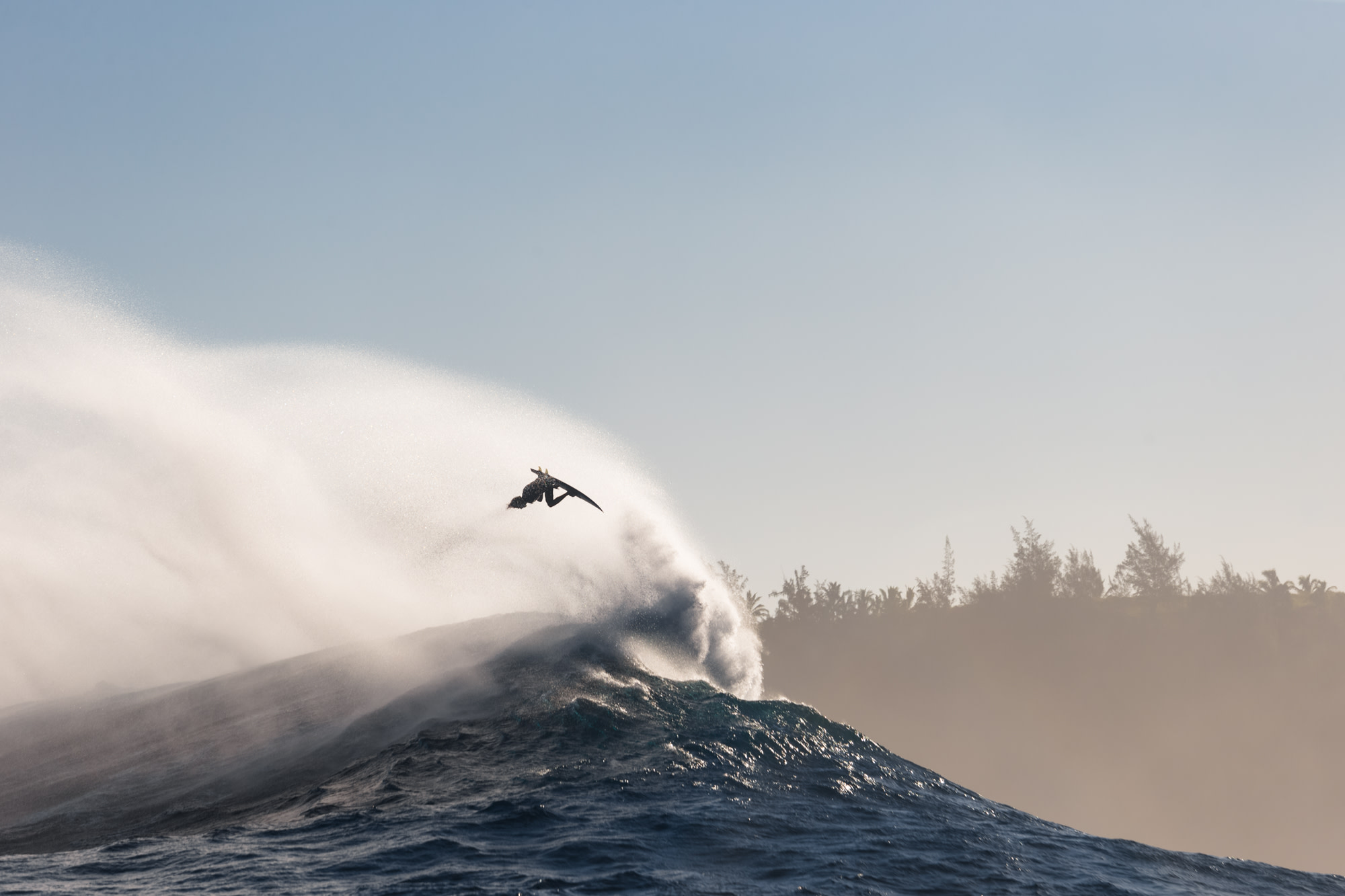 Kai Lenny Does Airs at Jaws sitename